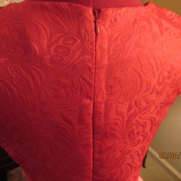 Womens Dress COLOR INCENSE - Red Sleeveless - brocade style -zippered back - Picture 3 of 7